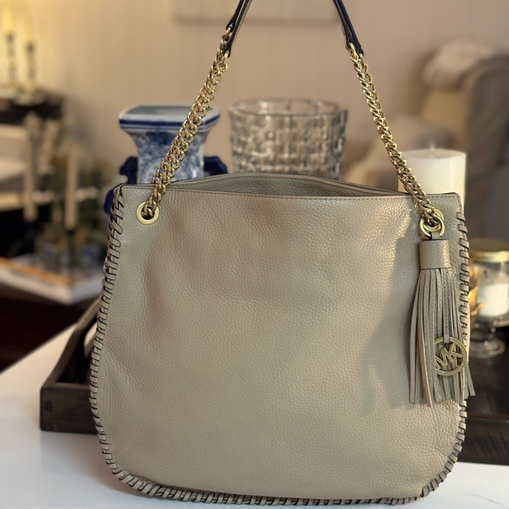 🤍🤎 MICHAEL KORS LIGHT TAN LEATHER WHIPPED CHELSEA BAG! - Picture 4 of 12
